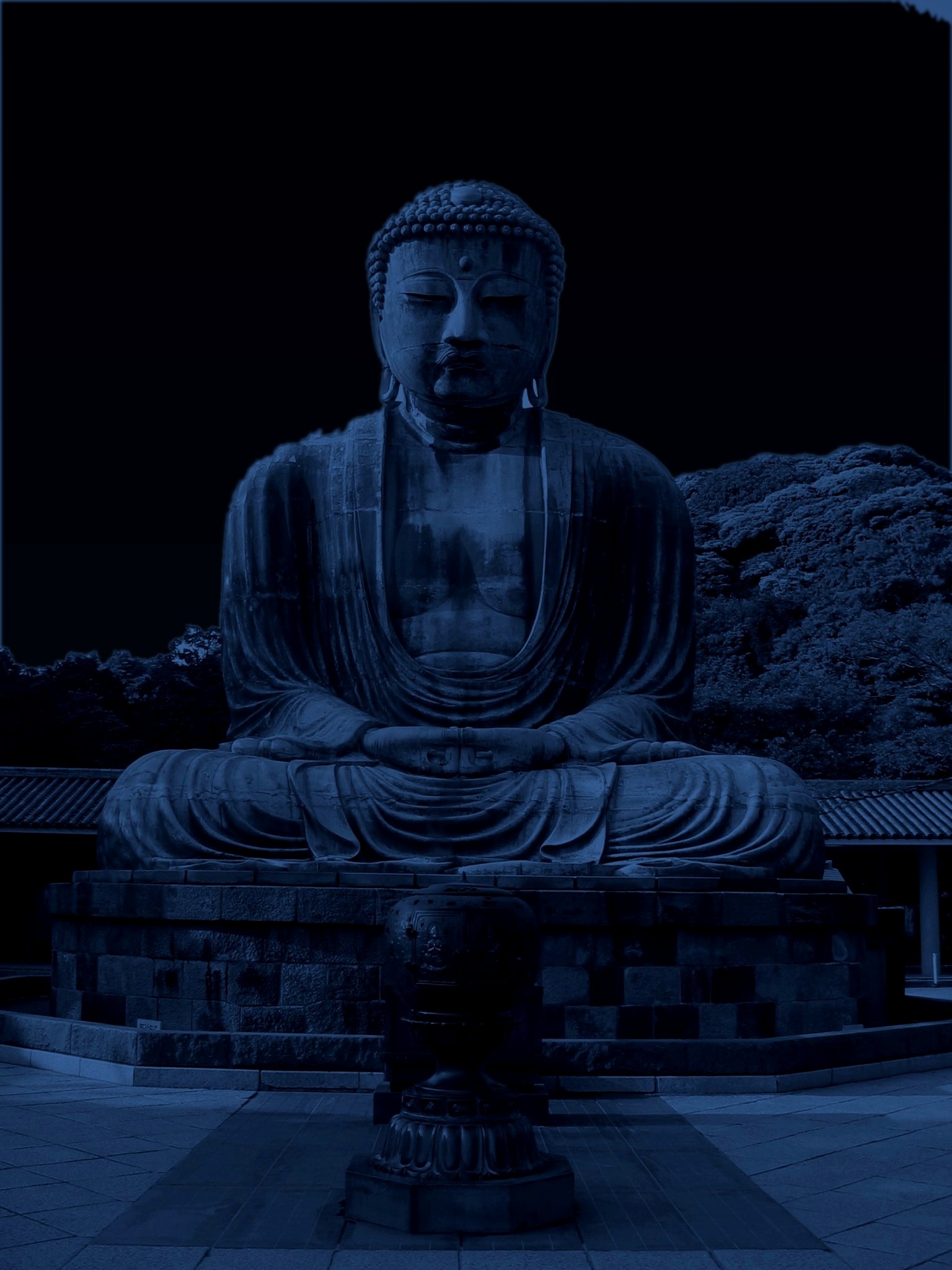 The Great Buddha of Kamakura seated in meditation